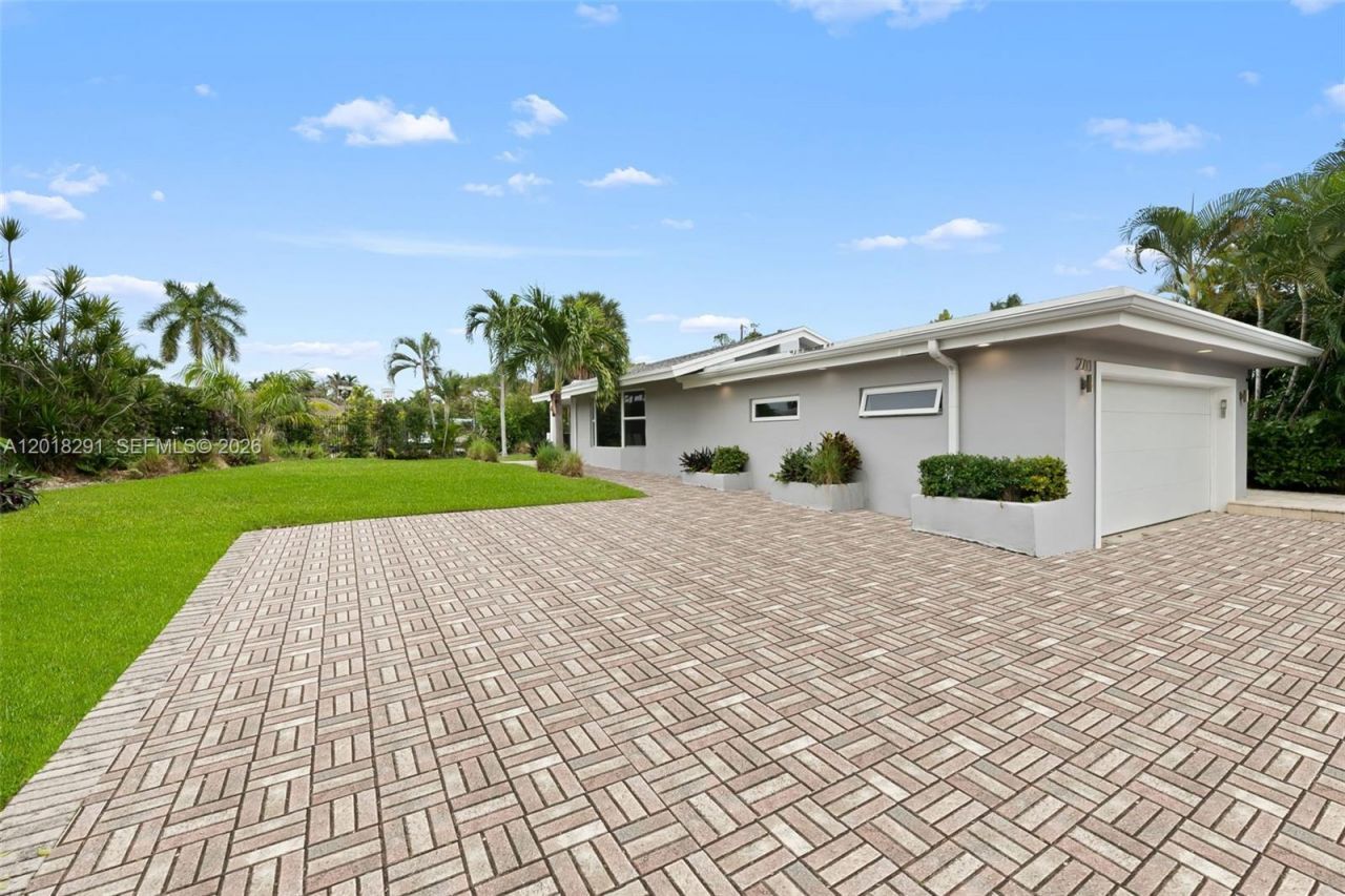2711 Mayan Dr , Fort Lauderdale, FL 33316 Photo
