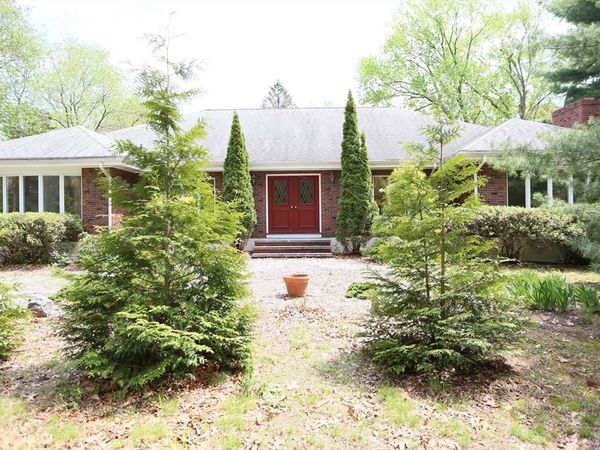 1 Piper Rd, Lexington, MA 02421