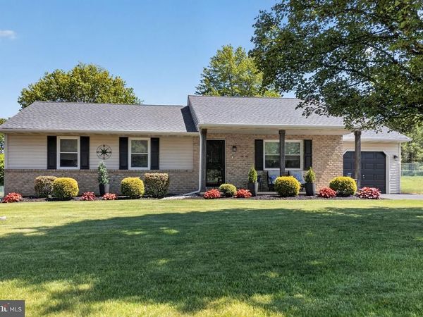 1611 SLEEPY HOLLOW ROAD , QUAKERTOWN, PA 18951