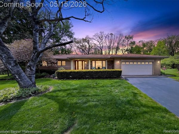 1186 Peveril Road, Bloomfield Twp, MI 48304
