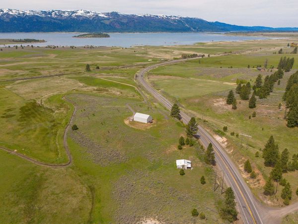 11 Stonebreaker Ln., Cascade, ID 83611