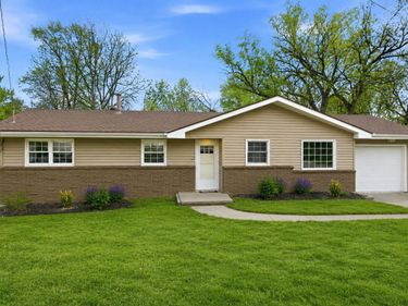 16 SHADY Lane, COUNCIL BLUFFS, IA 51503