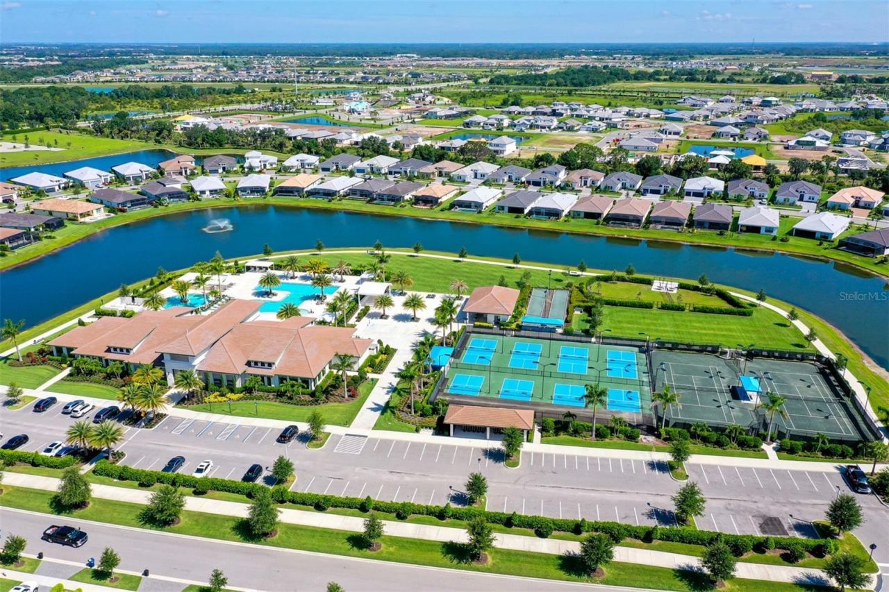 4921 Surfside Circle , Bradenton, FL 34211 Photo