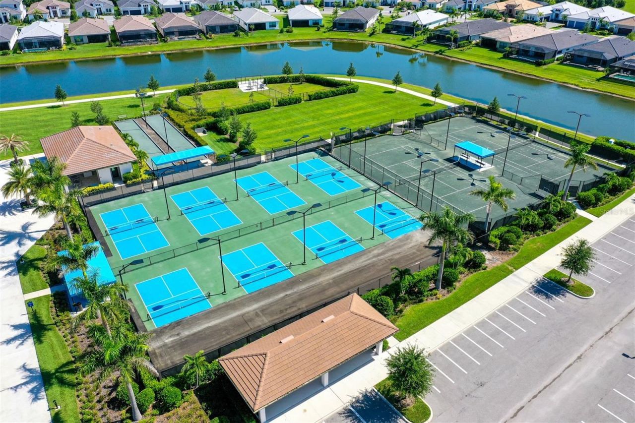 4921 Surfside Circle , Bradenton, FL 34211 Photo