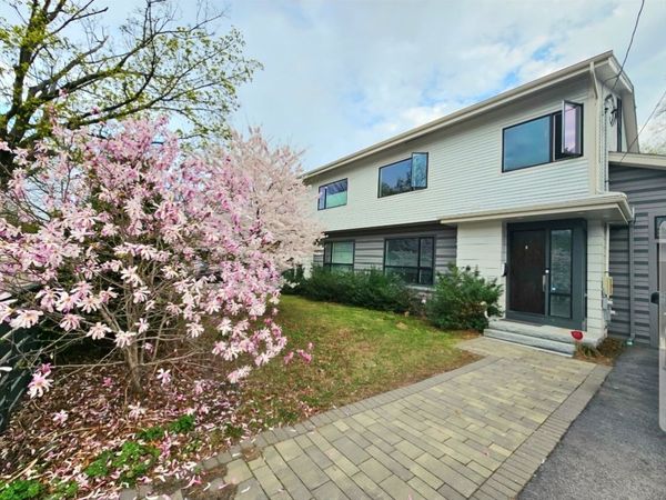 738 Watertown St, Newton, MA 02460