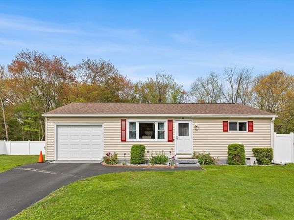 56 Sims Ave, Seekonk, MA 02771
