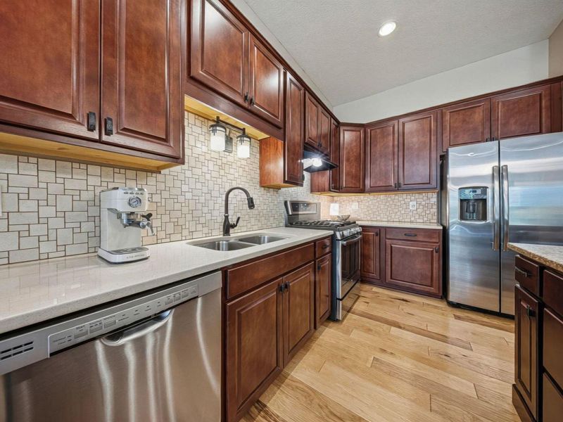 4921 Stoney View Court, Columbus, OH 43231 Photo 11