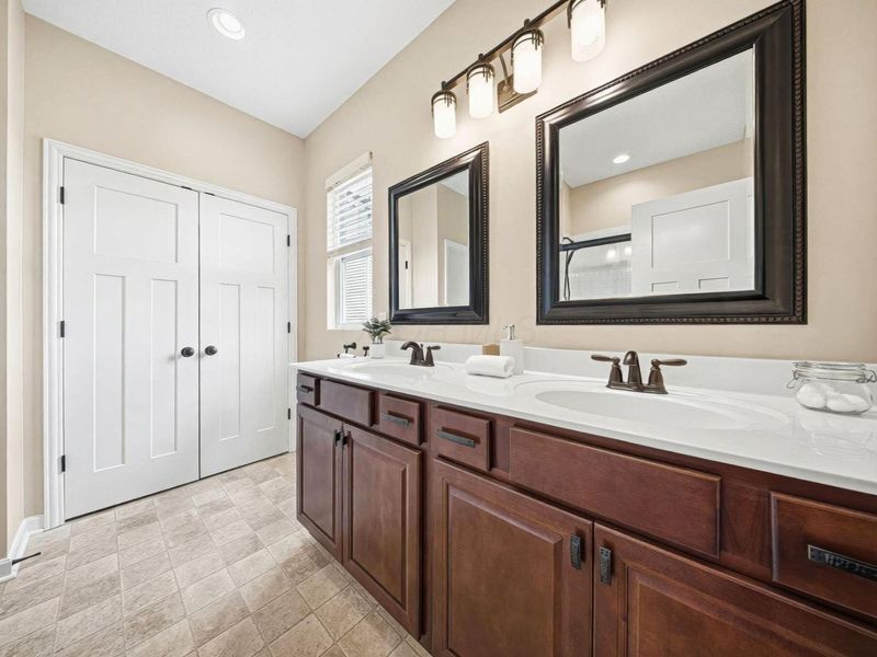 4921 Stoney View Court, Columbus, OH 43231 Photo 18