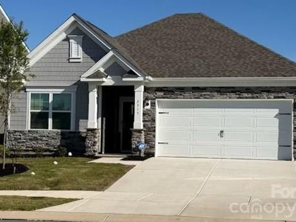 2315 Riggs Road, Sherrills Ford, NC 28673