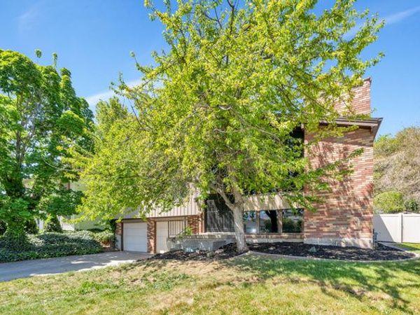 5324 S ROBINWOOD CIR , Taylorsville, UT 84129