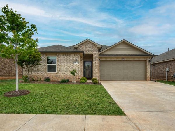 10417 SW 41st Place, Mustang, OK 73064