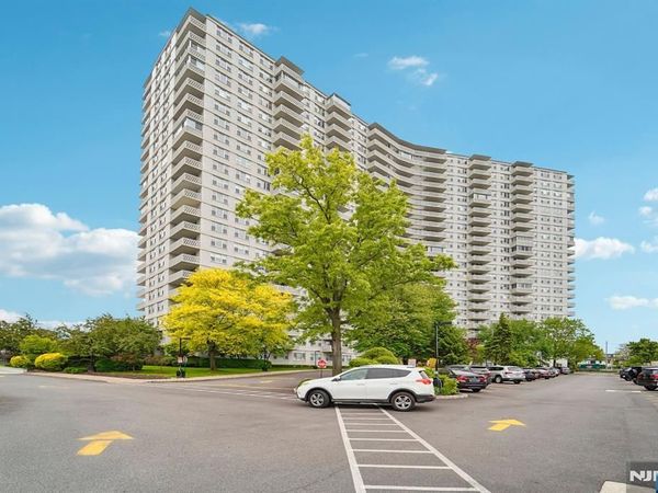 2000 Linwood Avenue 4P, Unit 4P, FORT LEE, NJ 07024