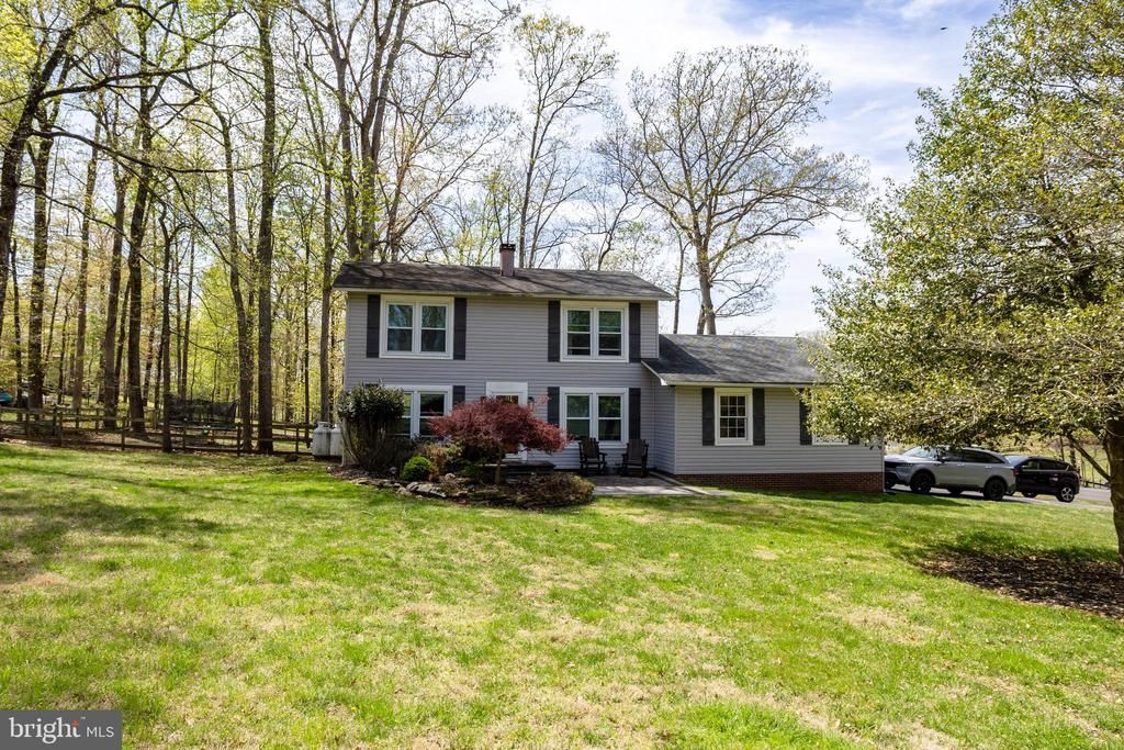 6197 EDWARDS DRIVE , BROAD RUN, VA 20137