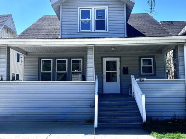 806 E Main Street, Reedsburg, WI 53959