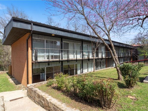 8, 12 S Hill S. , Fayetteville, AR 72701