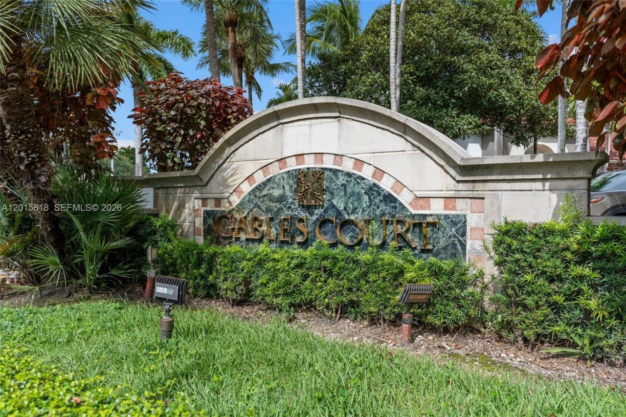 6861 SW 44th St, Unit 109, Miami, FL 33155 Photo