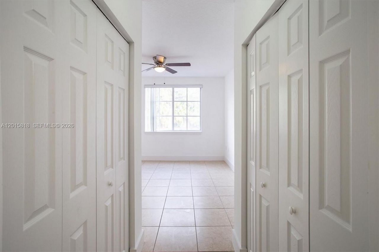 6861 SW 44th St, Unit 109, Miami, FL 33155 Photo