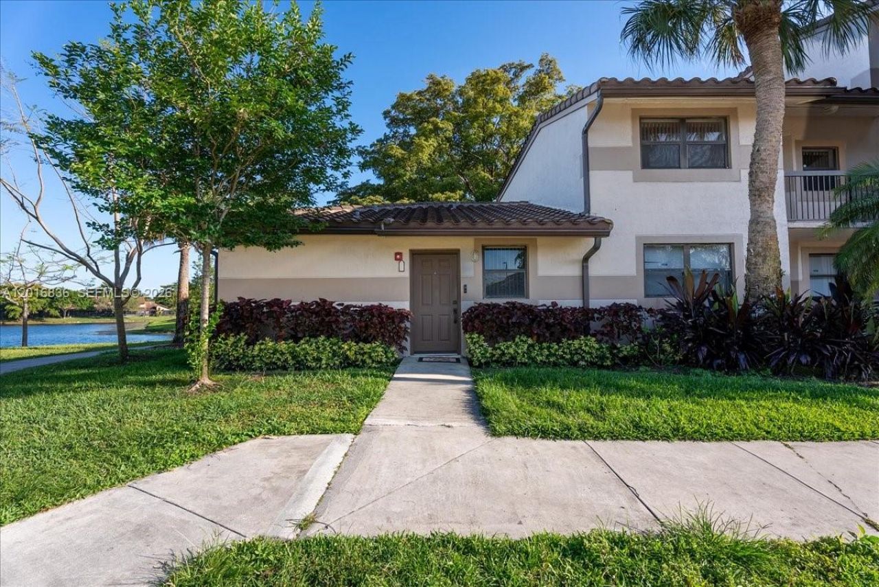 9860 Nob Hill Ln , Unit 9860, Sunrise, FL 33351 Photo