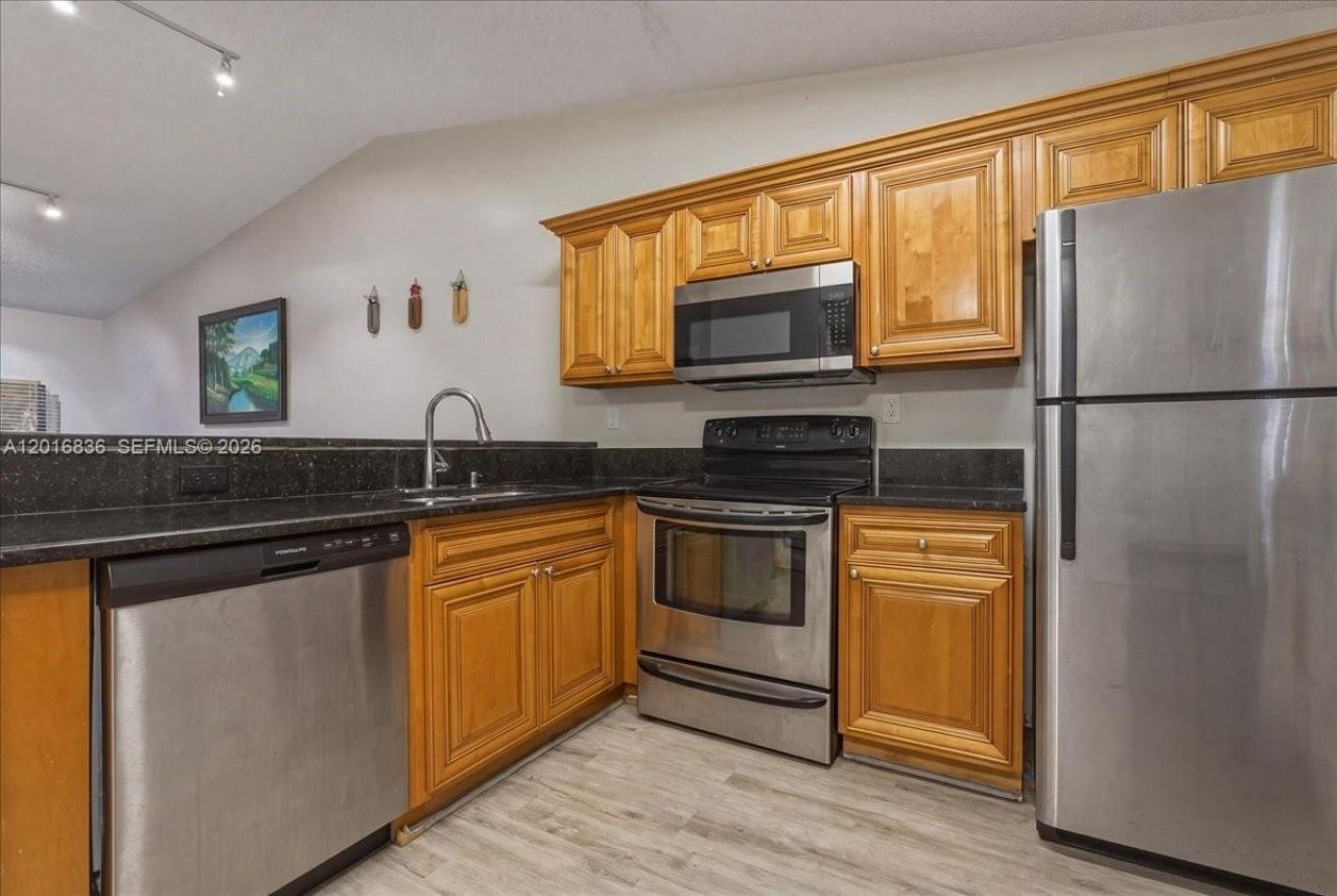 9860 Nob Hill Ln , Unit 9860, Sunrise, FL 33351 Photo