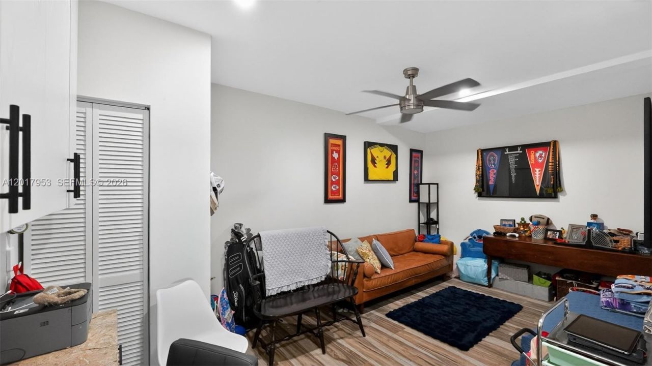 2940 NW 99th Pl , Doral, FL 33172 Photo