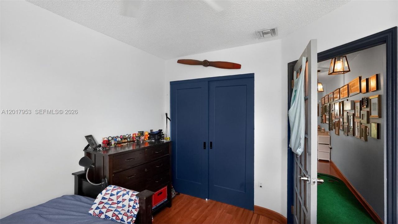 2940 NW 99th Pl , Doral, FL 33172 Photo