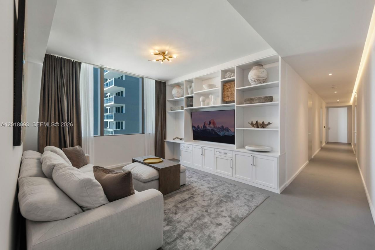 2000 S Ocean Dr , Unit 7B, Hallandale Beach, FL 33009 Photo