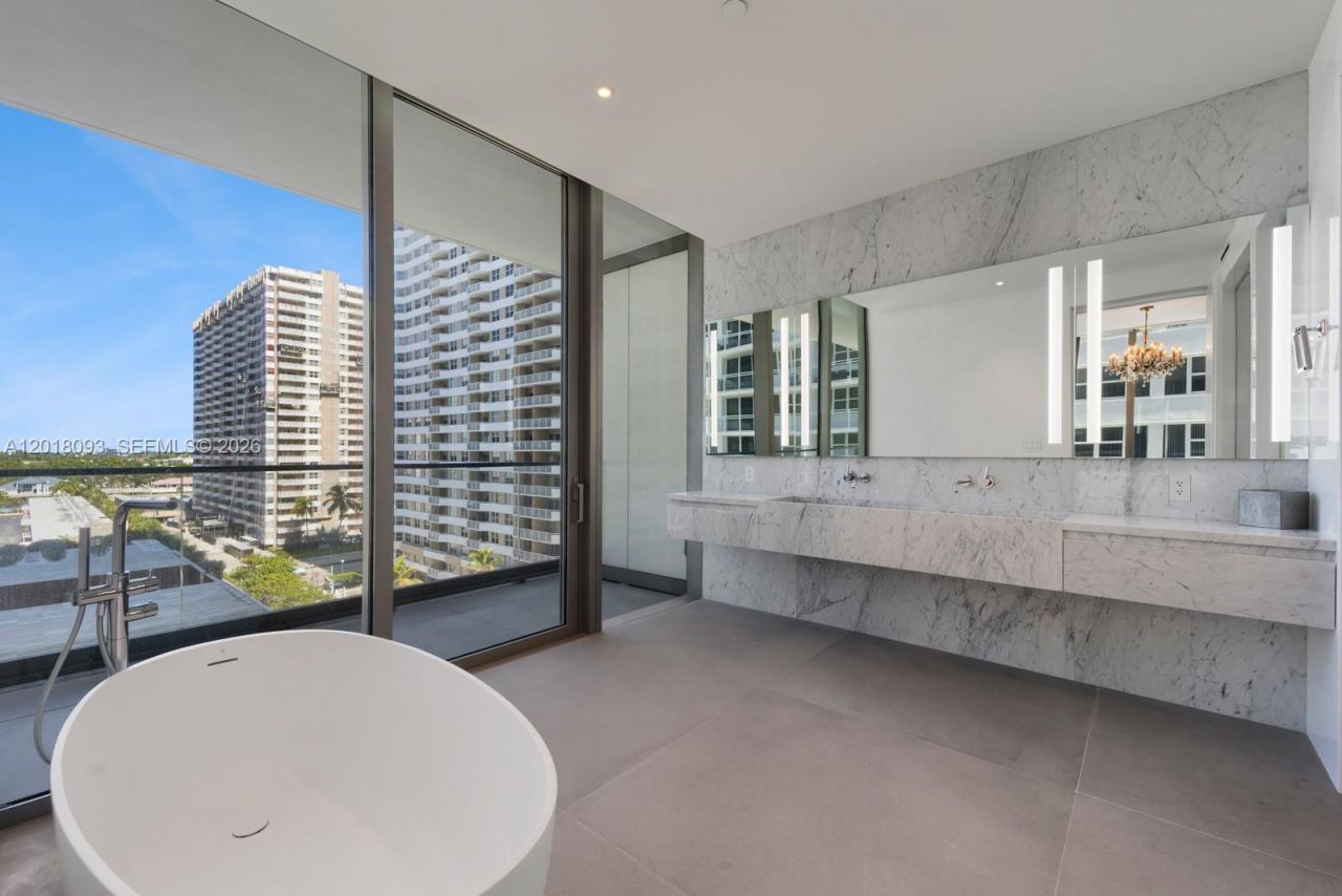 2000 S Ocean Dr , Unit 7B, Hallandale Beach, FL 33009 Photo