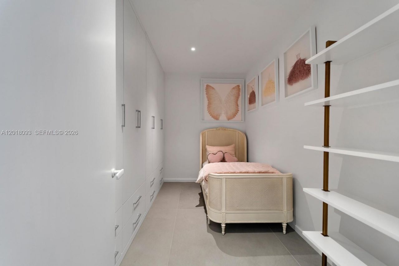 2000 S Ocean Dr , Unit 7B, Hallandale Beach, FL 33009 Photo