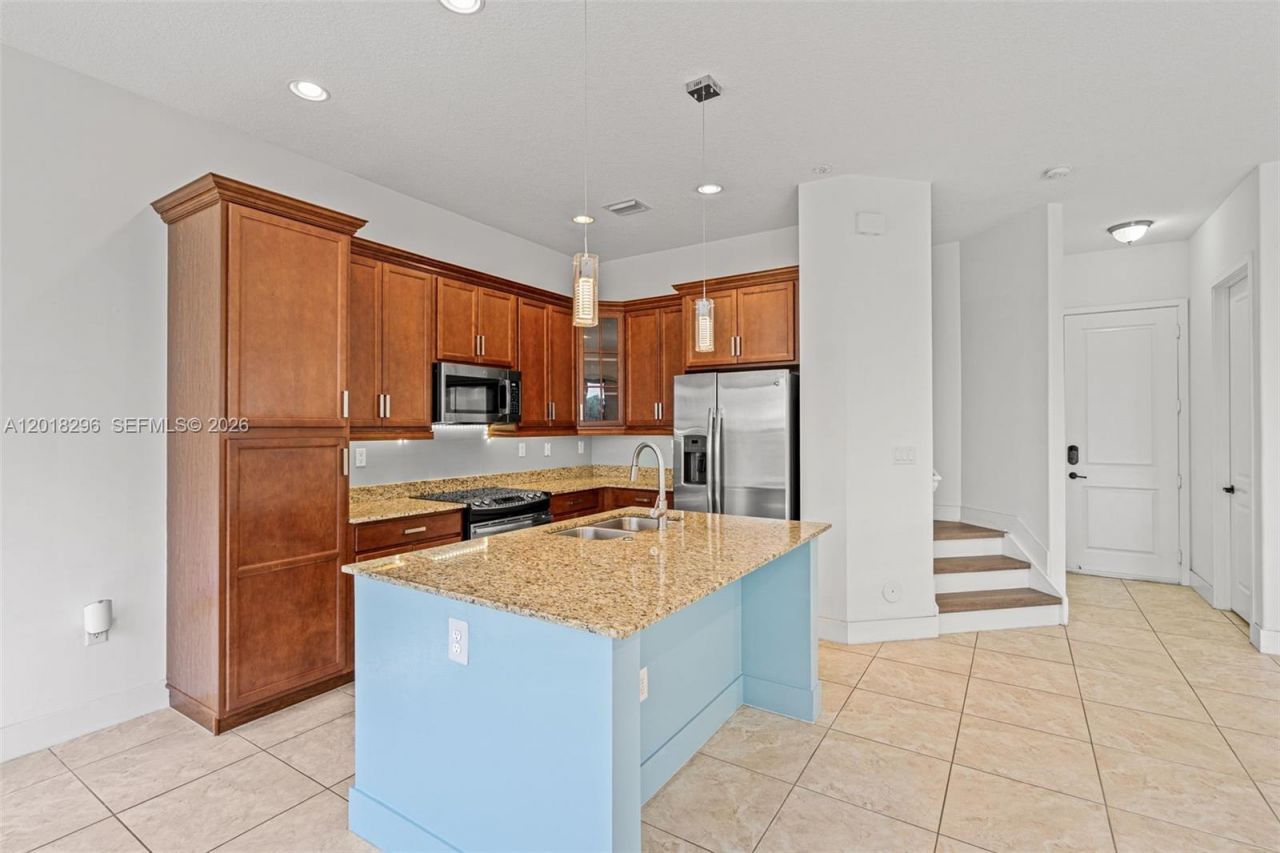 3323 W 96th Pl, Hialeah, FL 33018 Photo