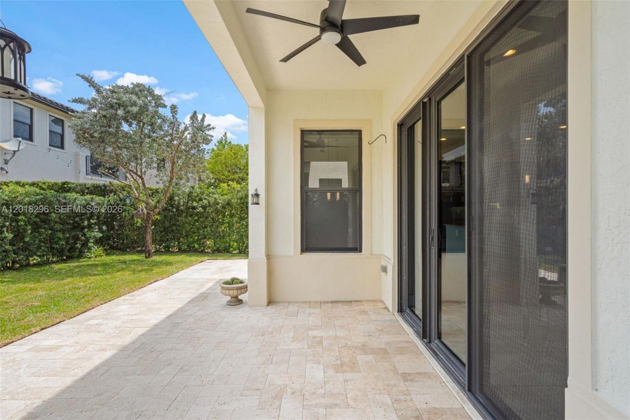 3323 W 96th Pl, Hialeah, FL 33018 Photo