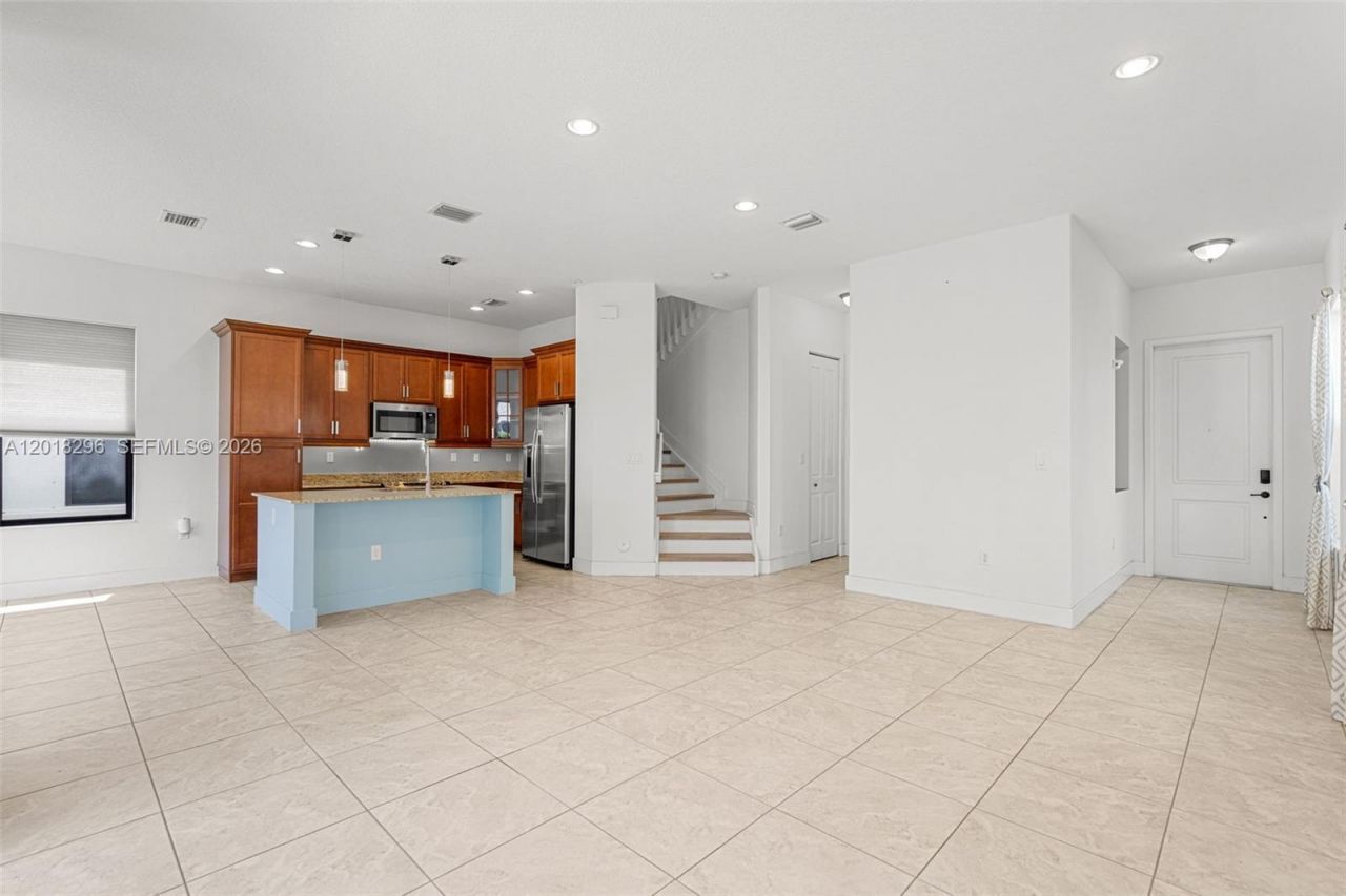 3323 W 96th Pl, Hialeah, FL 33018 Photo