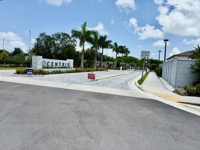 12025 SW 83rd Pl, Miami, FL 33156 Photo