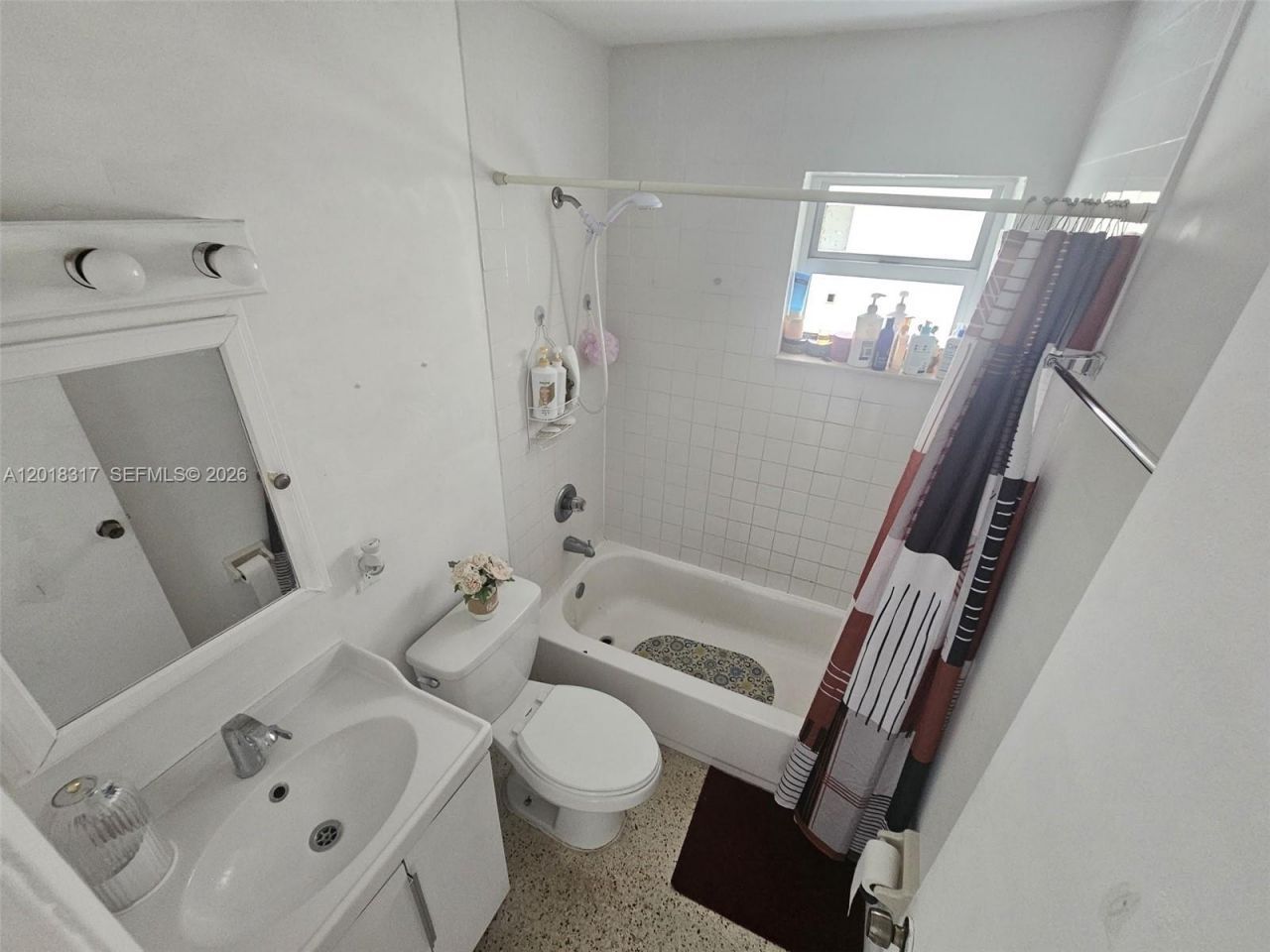 1241 NW 6th St , Unit 6, Miami, FL 33125 Photo