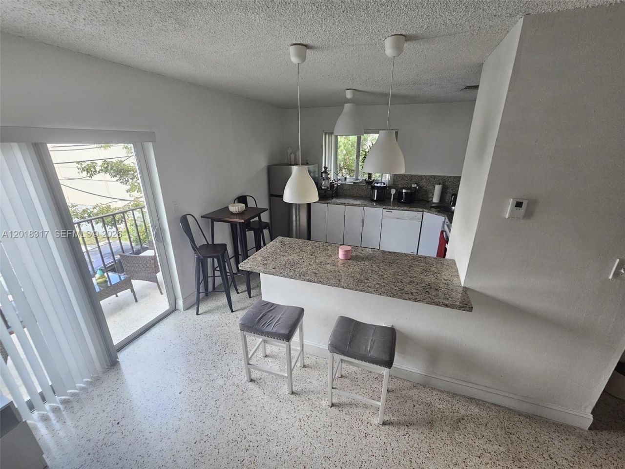 1241 NW 6th St , Unit 6, Miami, FL 33125 Photo