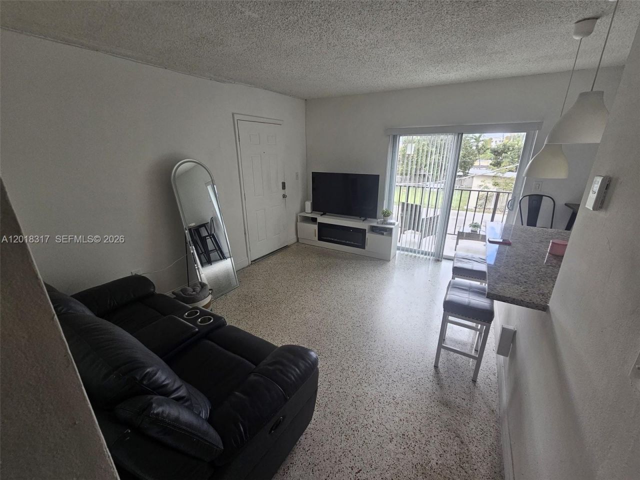 1241 NW 6th St , Unit 6, Miami, FL 33125 Photo
