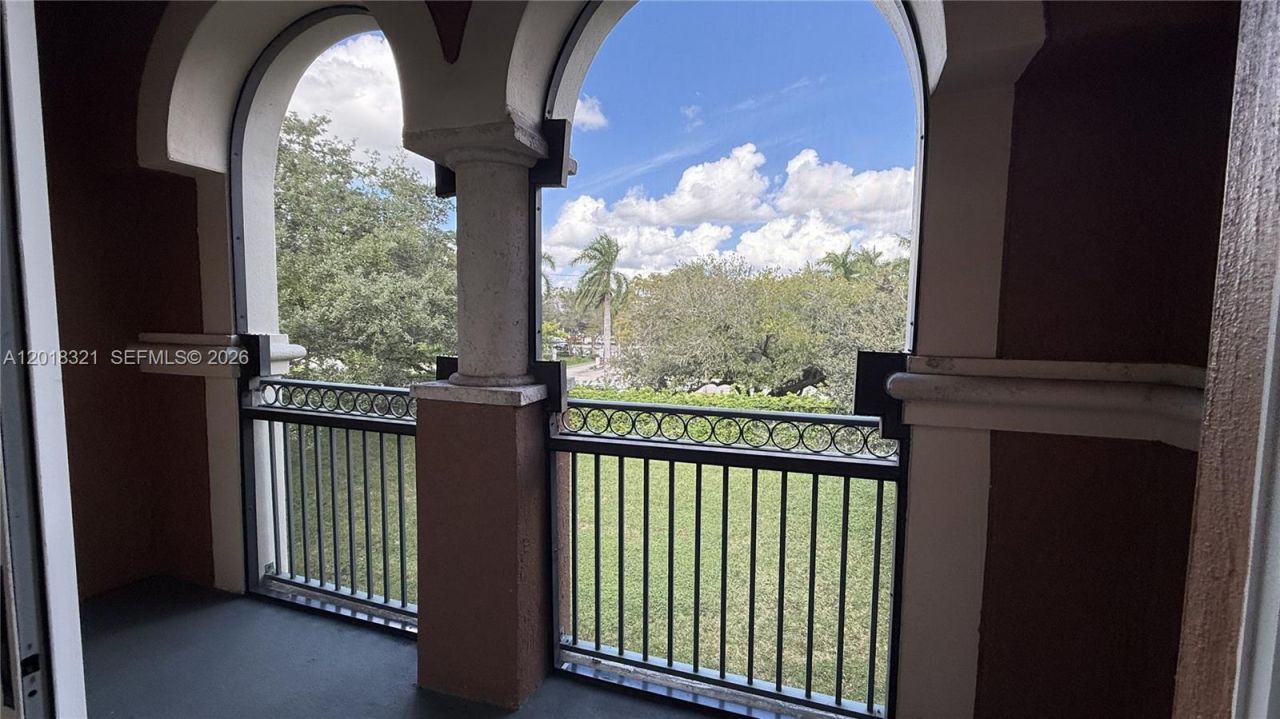 11790 Saint Andrews Pl , Unit 305, Wellington, FL 33414 Photo