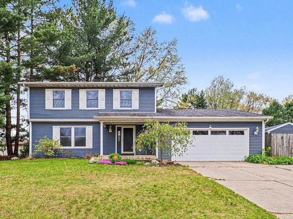 1187 Merry Brook Street, Kalamazoo, MI 49048