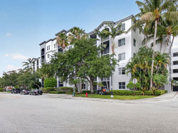 1690 Renaissance Commons Boulevard, Unit 1219, Boynton Beach, FL 33426
