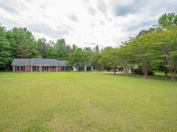 1275 Maben Starkville, Maben, MS 39750
