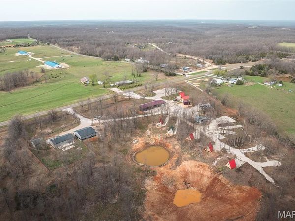 1610 State Highway 64 , Tunas, MO 65764