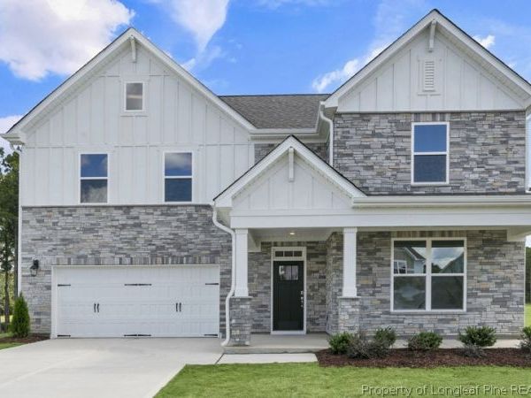 1017 Martin Farms Boulevard, Aberdeen, NC 28315