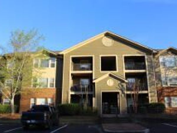 2100 Old Taylor Road, Oxford, MS 38655