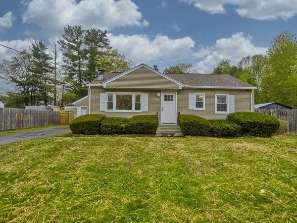 29 Birchwood Rd, Southwick, MA 01077