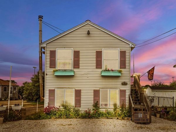 34 Cable Ave, Salisbury, MA 01952