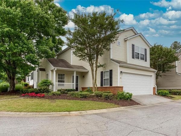 126 W Oaks Pl, Woodstock, GA 30188