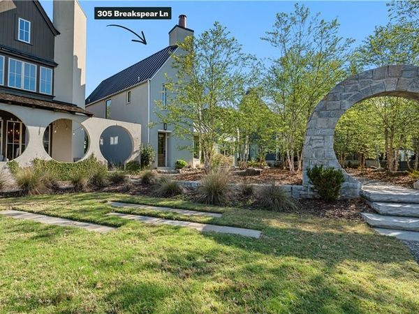 305 Breakspear Lane , Fayetteville, GA 30214