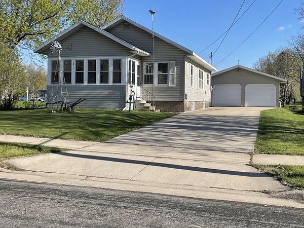 915 WESTERN STREET, Marshfield, WI 54449