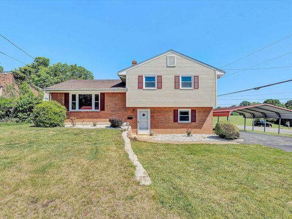1771 Glendon RD , Salem, VA 24153