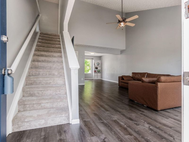9184 Misty Dawn Drive, Columbus, OH 43240 Photo 2