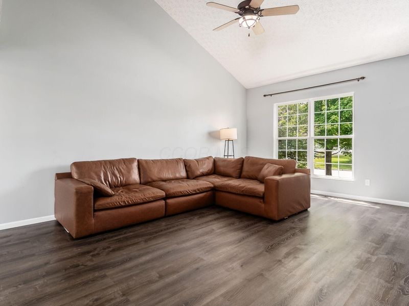 9184 Misty Dawn Drive, Columbus, OH 43240 Photo 4